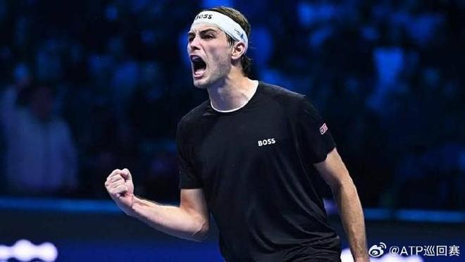 拉沃尔杯险胜美网，兹维列夫刷新纪录的简单介绍