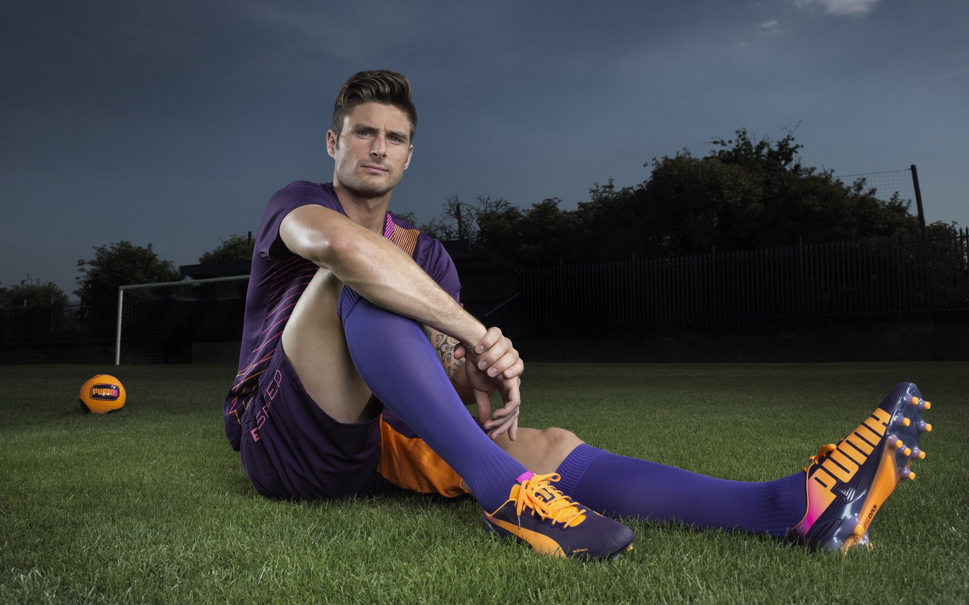 足球场上的埃及封锁，维尼修斯关键节点连续得分，阿根廷战术困境的现代启示